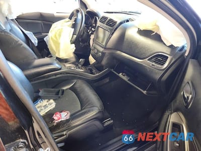 Zdjęcie 8 z 12 samochodu: 2015 DODGE JOURNEY CROSSROAD VIN:3C4PDCGG0FT592308 - miniatura