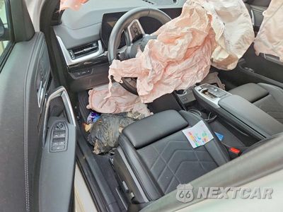 Zdjęcie 8 z 13 samochodu: 2024 BMW X2 XDRIVE28I VIN:WBX63GM06R5Z53805 - miniatura