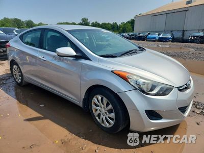 Czwarte zdjęcie samochodu z boku: 2013 HYUNDAI ELANTRA GLS VIN:5NPDH4AE4DH202845 - miniatura