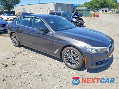 Czwarte zdjęcie samochodu z boku: 2020 BMW 530 XI VIN:WBAJR7C05LWW80975 - miniatura