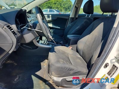 Zdjęcie 7 z 13 samochodu: 2010 TOYOTA COROLLA S VIN:2T1BU4EE2AC373069 - miniatura