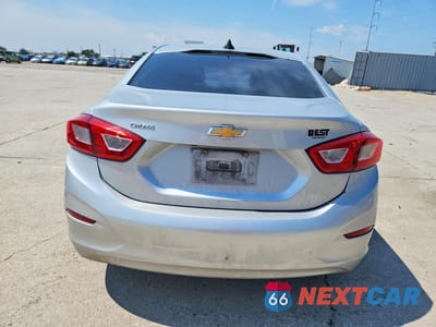 Zdjęcie 6 z 12 samochodu: 2018 CHEVROLET CRUZE LS VIN:1G1BC5SM0J7189103 - miniatura