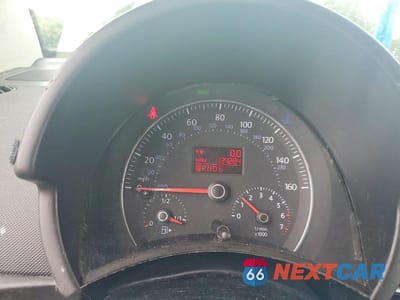Zdjęcie 9 z 14 samochodu: 2006 VOLKSWAGEN NEW BEETLE 2.5L OPTION PACKAGE 1 VIN:3VWRW31C76M415061 - miniatura