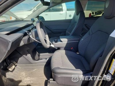 Zdjęcie 7 z 14 samochodu: 2026 TESLA MODEL Y VIN:7SAYGDED5TA602917 - miniatura