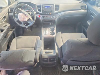 Zdjęcie 8 z 13 samochodu: 2019 HONDA PASSPORT SPORT VIN:5FNYF8H28KB016344 - miniatura