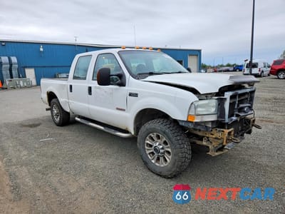 Czwarte zdjęcie samochodu z boku: 2004 FORD F250 SUPER DUTY VIN:1FTNW21PX4EC82720 - miniatura