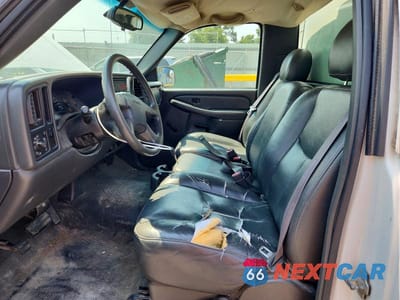 Zdjęcie 7 z 12 samochodu: 2004 GMC NEW SIERRA C1500 VIN:1GTEC14X14Z306362 - miniatura