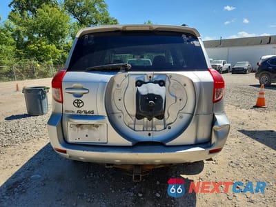 Zdjęcie 6 z 13 samochodu: 2007 TOYOTA RAV4 LIMITED VIN:JTMZK31V376005956 - miniatura
