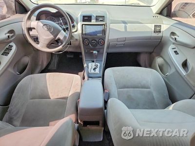 Zdjęcie 8 z 12 samochodu: 2010 TOYOTA COROLLA LE VIN:1NXBU4EE9AZ311165 - miniatura