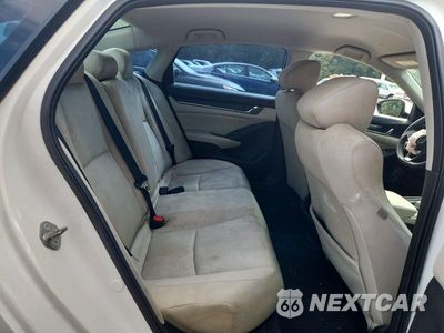 Zdjęcie 10 z 13 samochodu: 2018 HONDA ACCORD LX VIN:1HGCV1F11JA136090 - miniatura