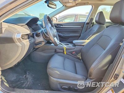 Zdjęcie 7 z 13 samochodu: 2020 NISSAN ALTIMA SV VIN:1N4BL4DW8LC115752 - miniatura