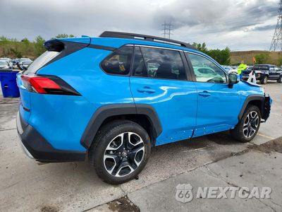 Trzecie zdjęcie samochodu z tyłu: 2021 TOYOTA RAV4 ADVENTURE VIN:2T3J1RFV2MW144823 - miniatura