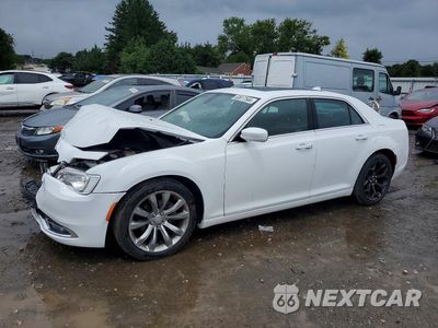 2017 CHRYSLER 300 LIMITED 2C3CCAAG4HH626880 - główne zdjęcie licytacji z USA - miniatura