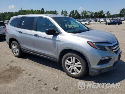 Czwarte zdjęcie samochodu z boku: 2018 HONDA PILOT LX VIN:5FNYF5H1XJB004118 - miniatura