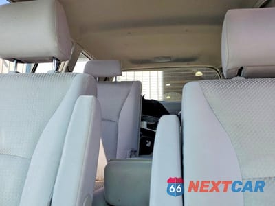 Zdjęcie 10 z 13 samochodu: 2005 TOYOTA HIGHLANDER BASE VIN:JTEEP21A450082161 - miniatura