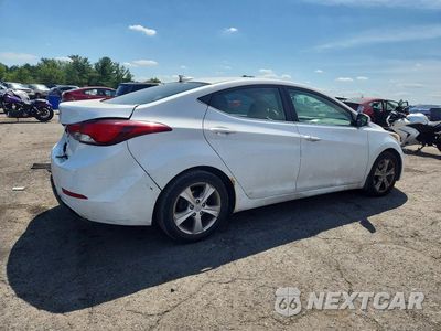 Trzecie zdjęcie samochodu z tyłu: 2016 HYUNDAI ELANTRA VALUE EDITION VIN:5NPDH4AE1GH671878 - miniatura
