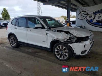 Czwarte zdjęcie samochodu z boku: 2016 BMW X3 XDRIVE28I VIN:5UXWX9C58G0D67161 - miniatura