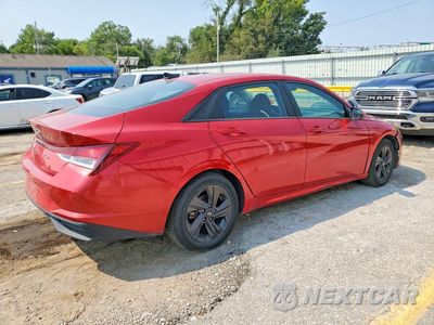 Trzecie zdjęcie samochodu z tyłu: 2021 HYUNDAI ELANTRA SEL VIN:5NPLM4AG2MH046037 - miniatura