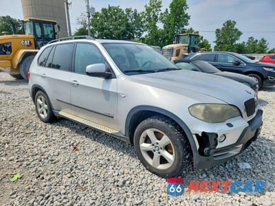 Czwarte zdjęcie samochodu z boku: 2009 BMW X5 XDRIVE30I VIN:5UXFE43519L272707 - miniatura