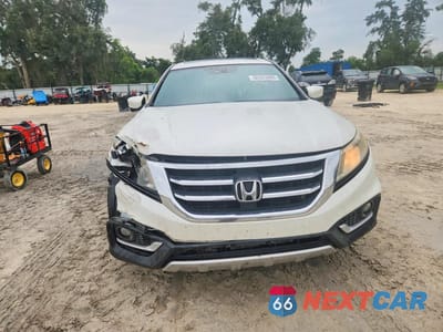 Piąte zdjęcie samochodu w środku: 2014 HONDA CROSSTOUR EXL VIN:5J6TF1H56EL002708 - miniatura