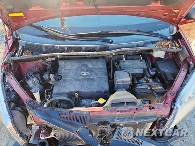 Zdjęcie 12 z 14 samochodu: 2013 TOYOTA SIENNA LE VIN:5TDKK3DC3DS330064 - miniatura