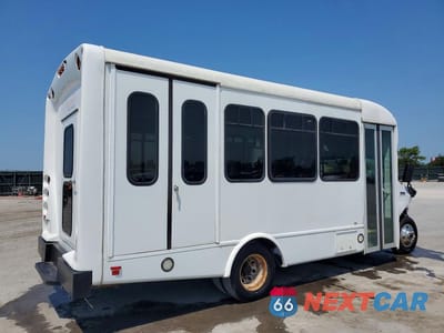 Trzecie zdjęcie samochodu z tyłu: 2019 FORD ECONOLINE E350 SUPER DUTY CUTAWAY VAN VIN:1FDEE3FS2KDC19132 - miniatura