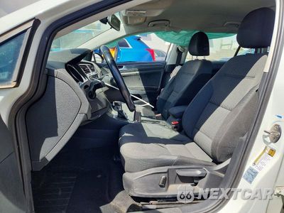 Zdjęcie 7 z 12 samochodu: 2019 VOLKSWAGEN E-GOLF SE VIN:WVWKR7AU1KW910457 - miniatura