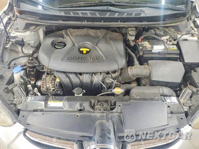 Zdjęcie 11 z 12 samochodu: 2012 HYUNDAI ELANTRA LIMITED VIN:5NPDH4AE0CH102711 - miniatura