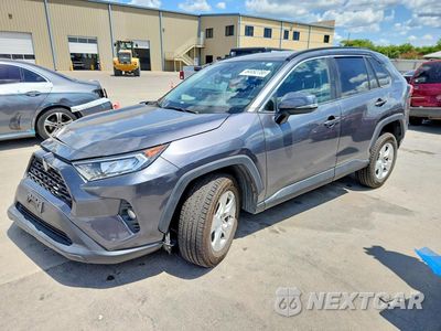 2021 TOYOTA RAV4 XLE 2T3W1RFV9MC118999 - główne zdjęcie licytacji z USA - miniatura