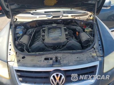 Zdjęcie 12 z 13 samochodu: 2004 VOLKSWAGEN TOUAREG 4.2 VIN:WVGCM77LX4D077284 - miniatura