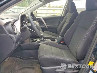 Zdjęcie 7 z 14 samochodu: 2018 TOYOTA RAV4 HYBRID LE VIN:JTMRJREV8JD186538 - miniatura