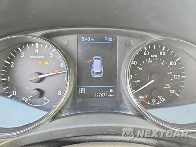 Zdjęcie 9 z 13 samochodu: 2018 NISSAN ROGUE SV VIN:5N1AT2MV0JC786455 - miniatura