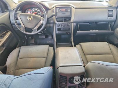 Zdjęcie 8 z 13 samochodu: 2006 HONDA PILOT LX VIN:5FNYF281X6B023838 - miniatura
