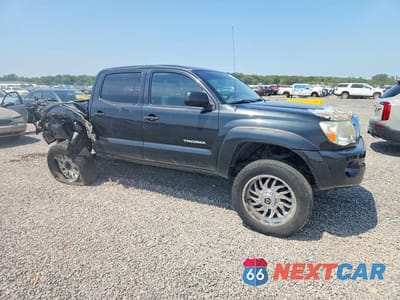 Czwarte zdjęcie samochodu z boku: 2007 TOYOTA TACOMA DOUBLE CAB PRERUNNER VIN:3TMJU62N37M032713 - miniatura
