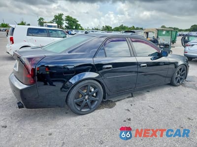 Trzecie zdjęcie samochodu z tyłu: 2004 CADILLAC CTS-V VIN:1G6DN57S140158346 - miniatura