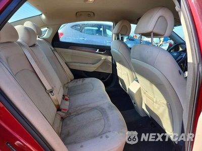 Zdjęcie 10 z 12 samochodu: 2016 HYUNDAI SONATA SPORT VIN:5NPE34AF3GH389432 - miniatura
