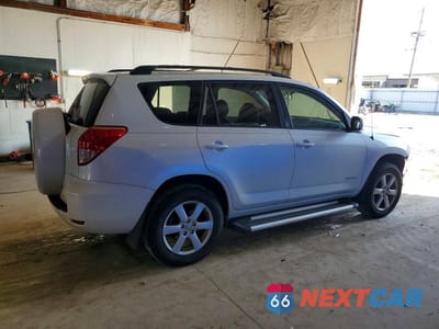 Trzecie zdjęcie samochodu z tyłu: 2006 TOYOTA RAV4 LIMITED VIN:JTMZD31V265029776 - miniatura