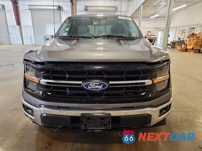 Piąte zdjęcie samochodu w środku: 2024 FORD F150 XLT VIN:1FTFW3LD3RFA68537 - miniatura