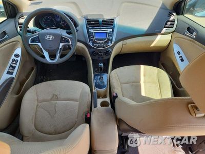 Zdjęcie 8 z 12 samochodu: 2012 HYUNDAI ACCENT GLS VIN:KMHCU4AE2CU055660 - miniatura