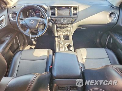 Zdjęcie 8 z 13 samochodu: 2020 NISSAN PATHFINDER SV VIN:5N1DR2BNXLC636550 - miniatura