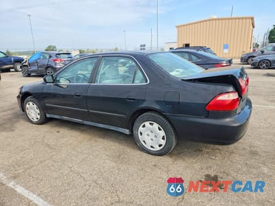 Drugie zdjęcie samochodu z przodu: 2000 HONDA ACCORD LX VIN:1HGCG5640YA033801 - miniatura