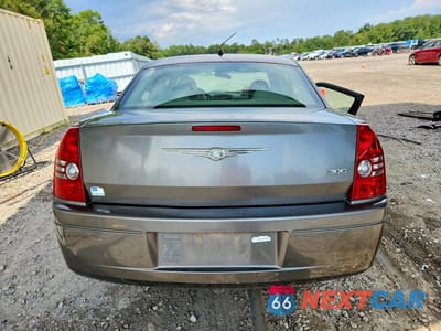 Zdjęcie 6 z 12 samochodu: 2008 CHRYSLER 300 LX VIN:2C3KA43R28H133605 - miniatura