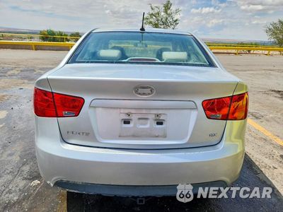Zdjęcie 6 z 13 samochodu: 2013 KIA FORTE EX VIN:KNAFU4A27D5738910 - miniatura