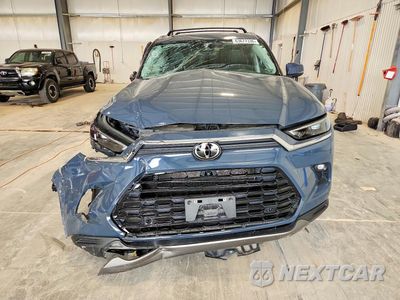 Piąte zdjęcie samochodu w środku: 2024 TOYOTA GRAND HIGHLANDER PLATINUM VIN:5TDAAAB5XRS044470 - miniatura