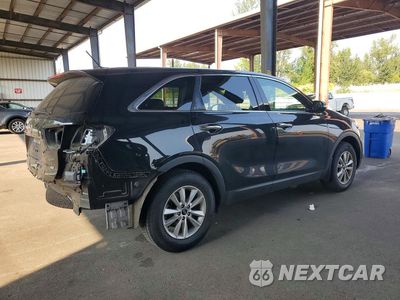 Trzecie zdjęcie samochodu z tyłu: 2019 KIA SORENTO LX VIN:5XYPG4A35KG555095 - miniatura
