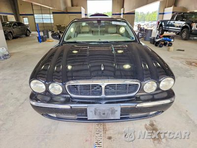Piąte zdjęcie samochodu w środku: 2004 JAGUAR XJ8 VIN:SAJEA71C74SG01571 - miniatura