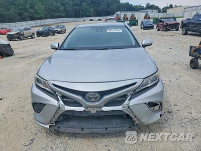 Piąte zdjęcie samochodu w środku: 2020 TOYOTA CAMRY SE VIN:4T1G11AK0LU325239 - miniatura