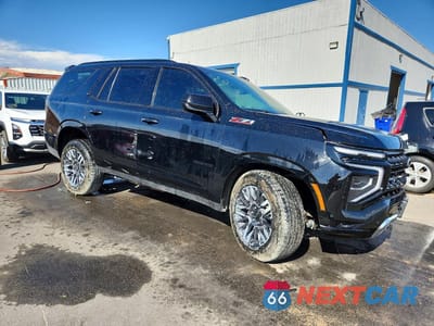 Czwarte zdjęcie samochodu z boku: 2026 CHEVROLET TAHOE K1500 Z71 VIN:1GNS6PKD5TR142738 - miniatura