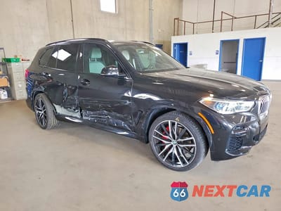 Czwarte zdjęcie samochodu z boku: 2022 BMW X5 XDRIVE40I VIN:5UXCR6C00N9L88222 - miniatura