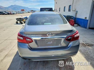 Zdjęcie 6 z 12 samochodu: 2017 NISSAN ALTIMA 2.5 SR VIN:1N4AL3AP4HC133272 - miniatura